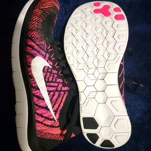 Nike Fly Knit Runners